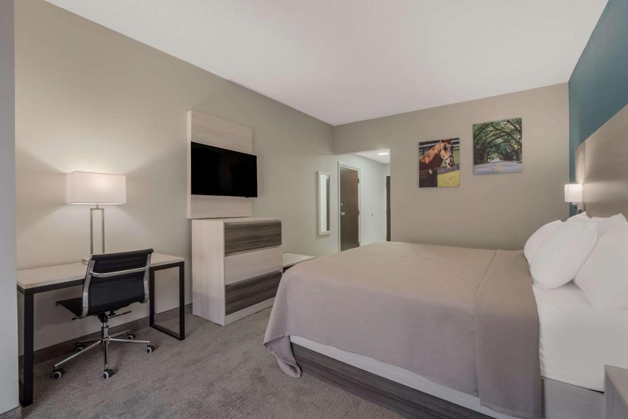 Quality Inn & Suites Aiken Εξωτερικό φωτογραφία